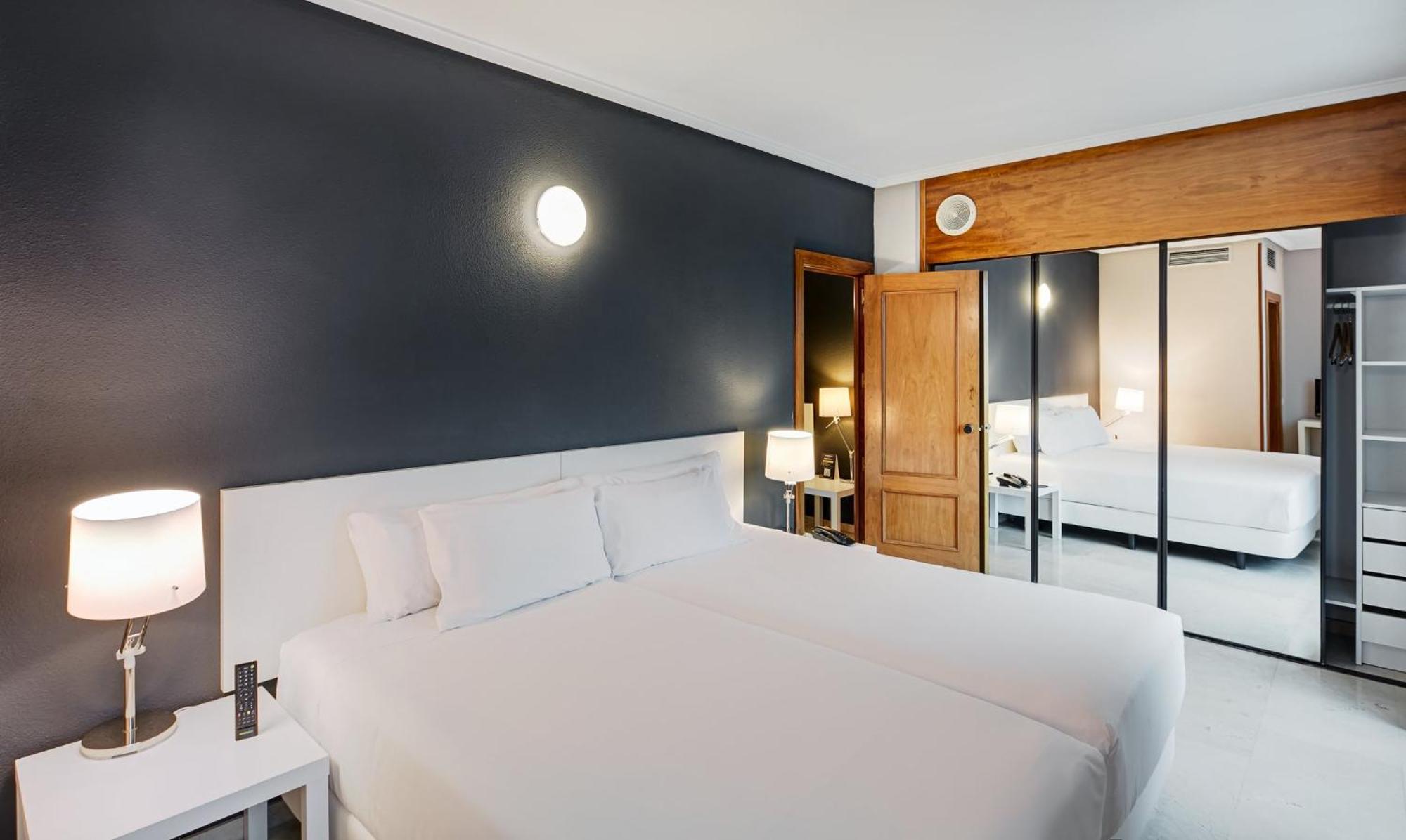 Sercotel Togumar Aparthotel 3*