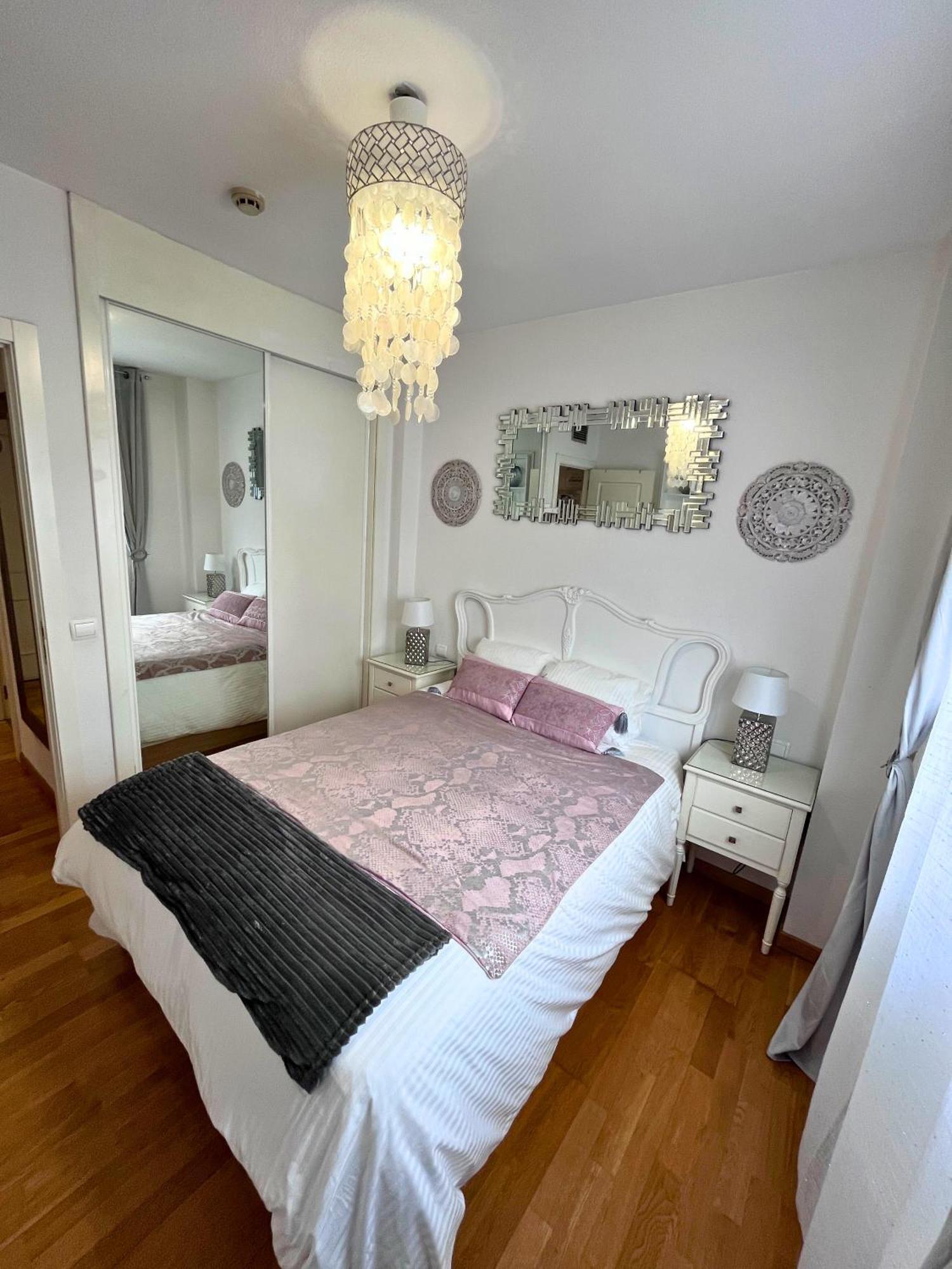 Deyanira 59 Airport Ifema Apartamento