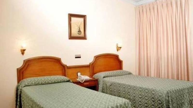 Hotel Senorial 3*