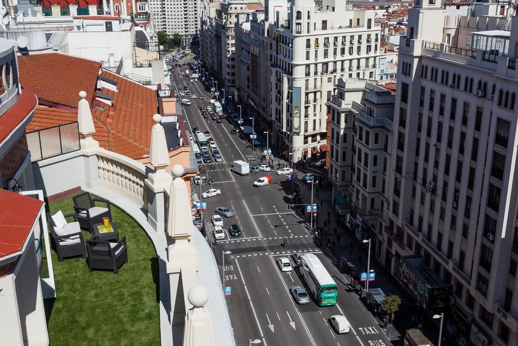 Mate Macarena – Gran Vía Hotel Madrid