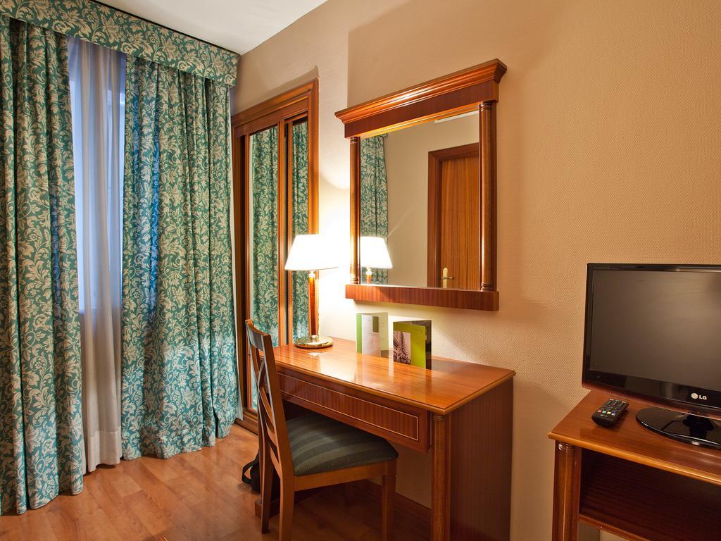 Hotel Mate Macarena – Gran Vía 3*