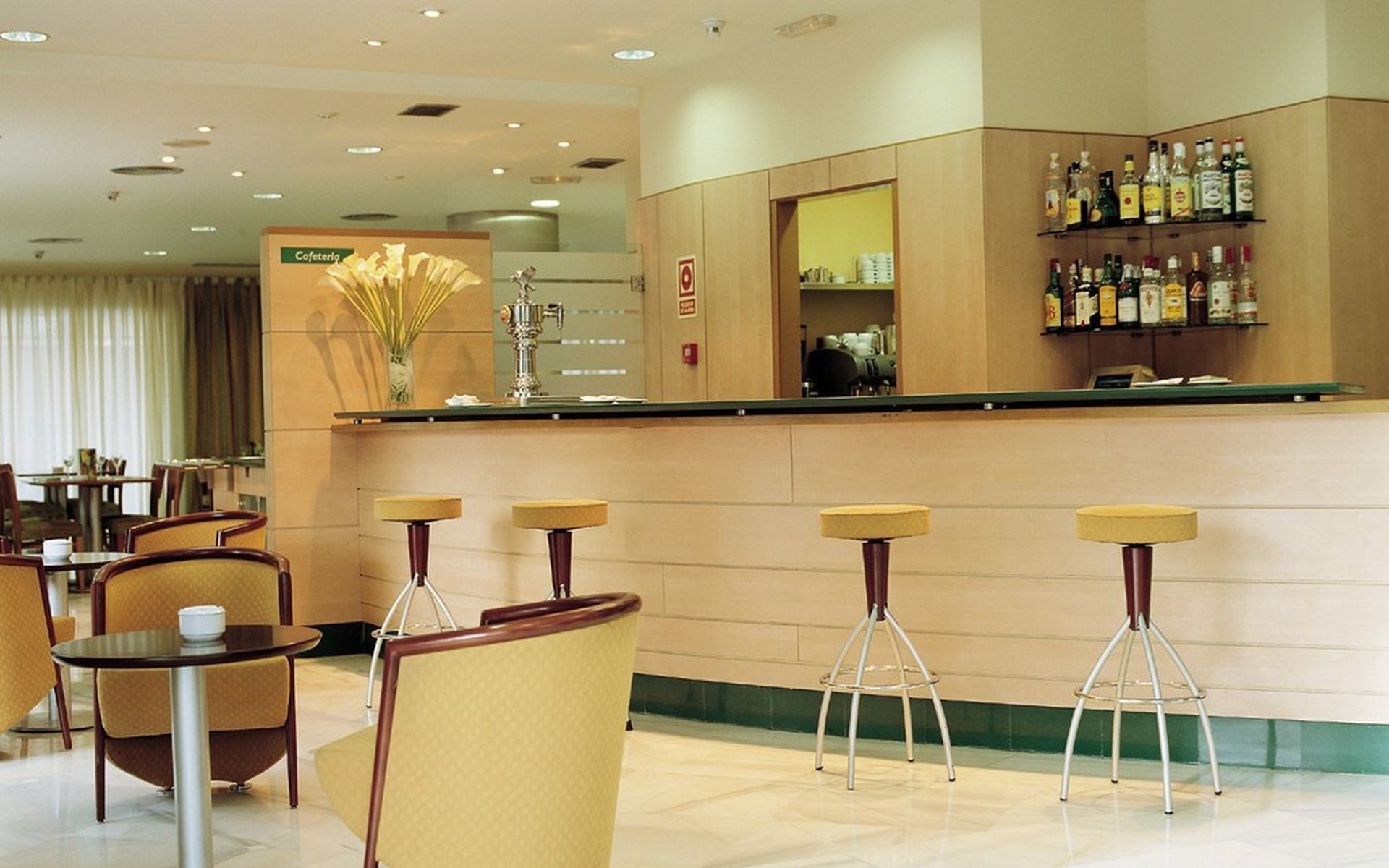 Hotel Nh Barajas Airport 3*