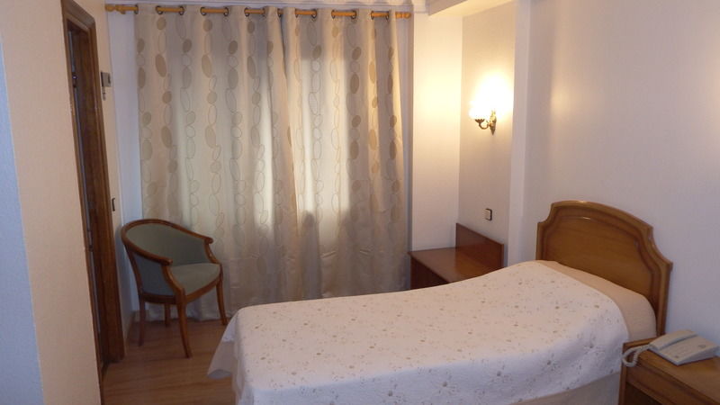 Hotel Senorial 3*