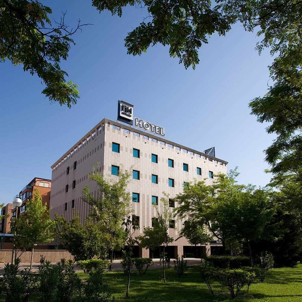 Nh Barajas Airport Hotel 3*