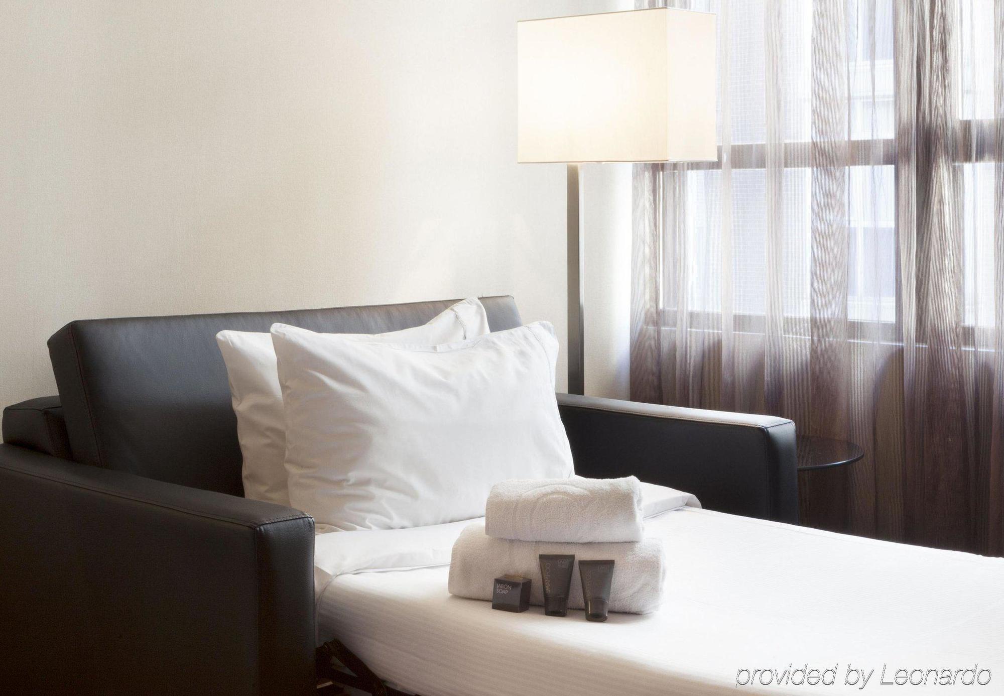 Ac Avenida De América By Marriott Madrid