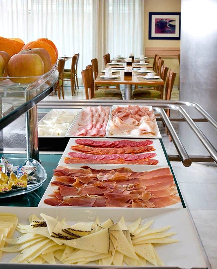 Nh Barajas Airport Hotel 3*