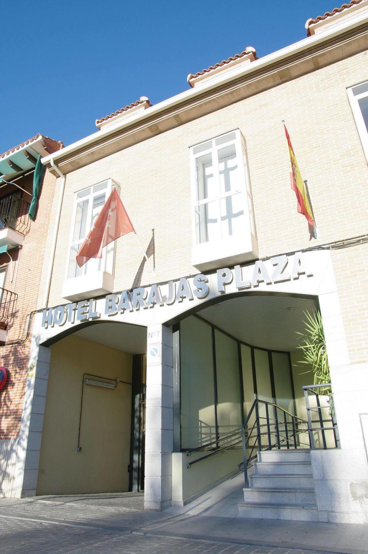 Hotel Barajas Plaza Madrid