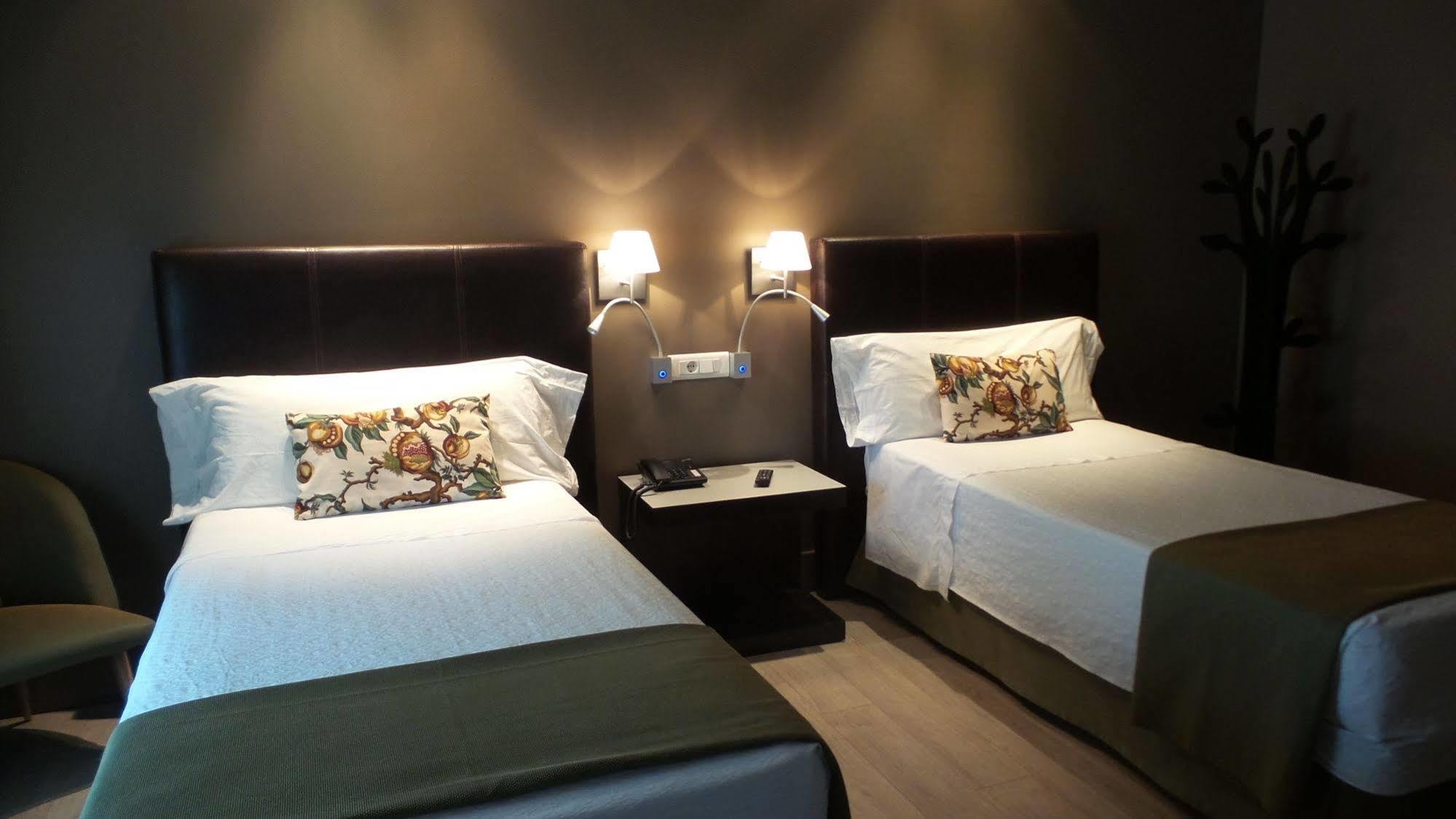 Moderno Puerta Del Sol Hotel 3*