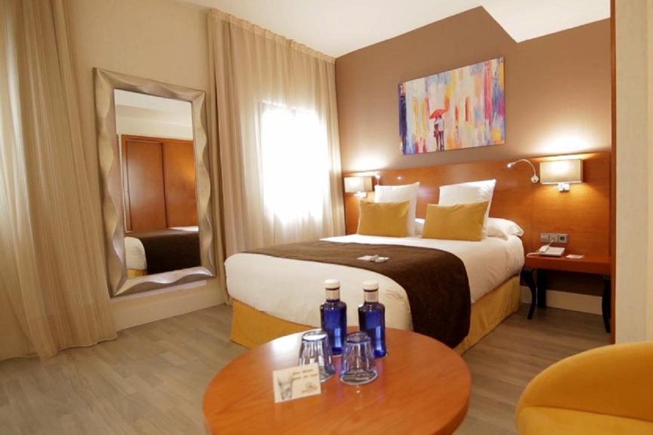Puerta De Toledo Hotel 3*