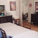 Gay Hostal Puerta Del Sol Madrid