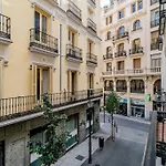 Bello Apartamento en Centro de Madrid, C/Infantas 1-3 by Batuecas