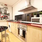 Céntrico Apartamento Estilo Pop-Art by Batuecas