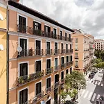 Malasaña Apartment by Flatsweethome