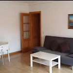 habitación muy cerca del centro, en el metro 10min a sol/ gran vía