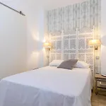 HOMEABOUT DIEGO DE LEÓN Apartment II