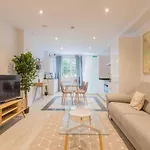 MIT House Avenida America en Madrid Capital
