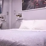Cozy Apartment In Downtown