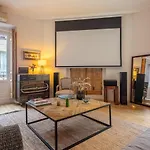 Chueca 2 Bedrooms In The Middle Of Chueca