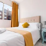 Cozy And Comfortable Apartment In Plaza Castilla