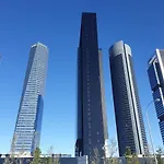 Bonito Apto Cinco Torres Plaza Castilla