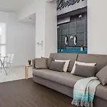 Eric Voekel Boutique Apartments - Atocha Suites
