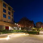 Premium Accomodation In La Rosaleda - Madrid
