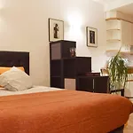 Estudio acogedor y luminoso