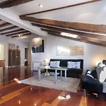 Mit House Galileo II En Madrid