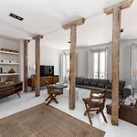 BNBHolder Refined Duplex MALASAÑA