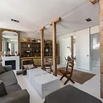BNBHolder Refined Duplex MALASAÑA