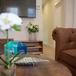 Elegant & Modern 3Bed in La Latina, 5mins to Metro