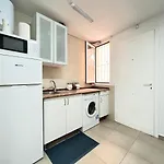 Estudio lavapies acogedor