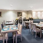 Holiday Inn Madrid - Pirámides, an IHG Hotel