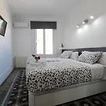 Roisa Apartments