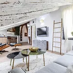 Charming Atico La Latina