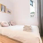 Amazing Apartment! Quiet And Bright, Madrid.