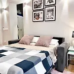 Encantador Apartamento En Madrid Centro