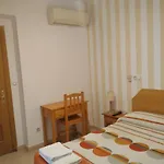Pension Dominguez