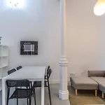 Piso En Lavapies 3 Dormitorios 8 Personas