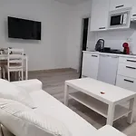 Apartamento New York Style, Bien Comunicado