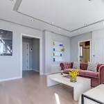 Apartamento Con Terraza En Barrio De Salamanca