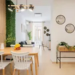 For You Rentals Elegante Y Bonito Apartamento Temporal En El Corazon De Madrid Inf1C