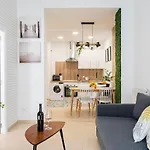 For You Rentals Elegante Y Bonito Apartamento Temporal En El Corazon De Madrid Inf1C