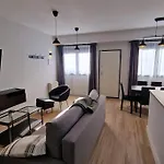 Loft En Madrid Junto Al Metro.