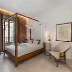 Queens House Chueca