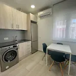 Central Studio With Parking Space-Afric