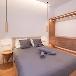 Modern Apartment Salamanca I Renovated 2Br 2Bh