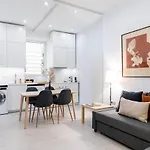 Cozy One-Bedroom La Latina