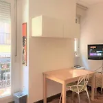 Exclusivo Y Acogedor Apartamento Con Balcon En Chueca, Con Aire Acondicionado Y Calefaccion
