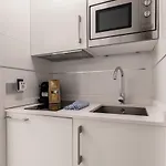 1 Bedroom 1 Bathroom Furnished - Recoletos - Modern Functional - Mintystay